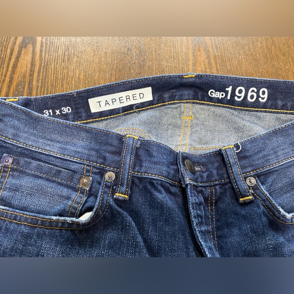 Gap Jeans Men Tapered Slightly Distressed Size Waist 31 Length 30 - Picture 4 of 6